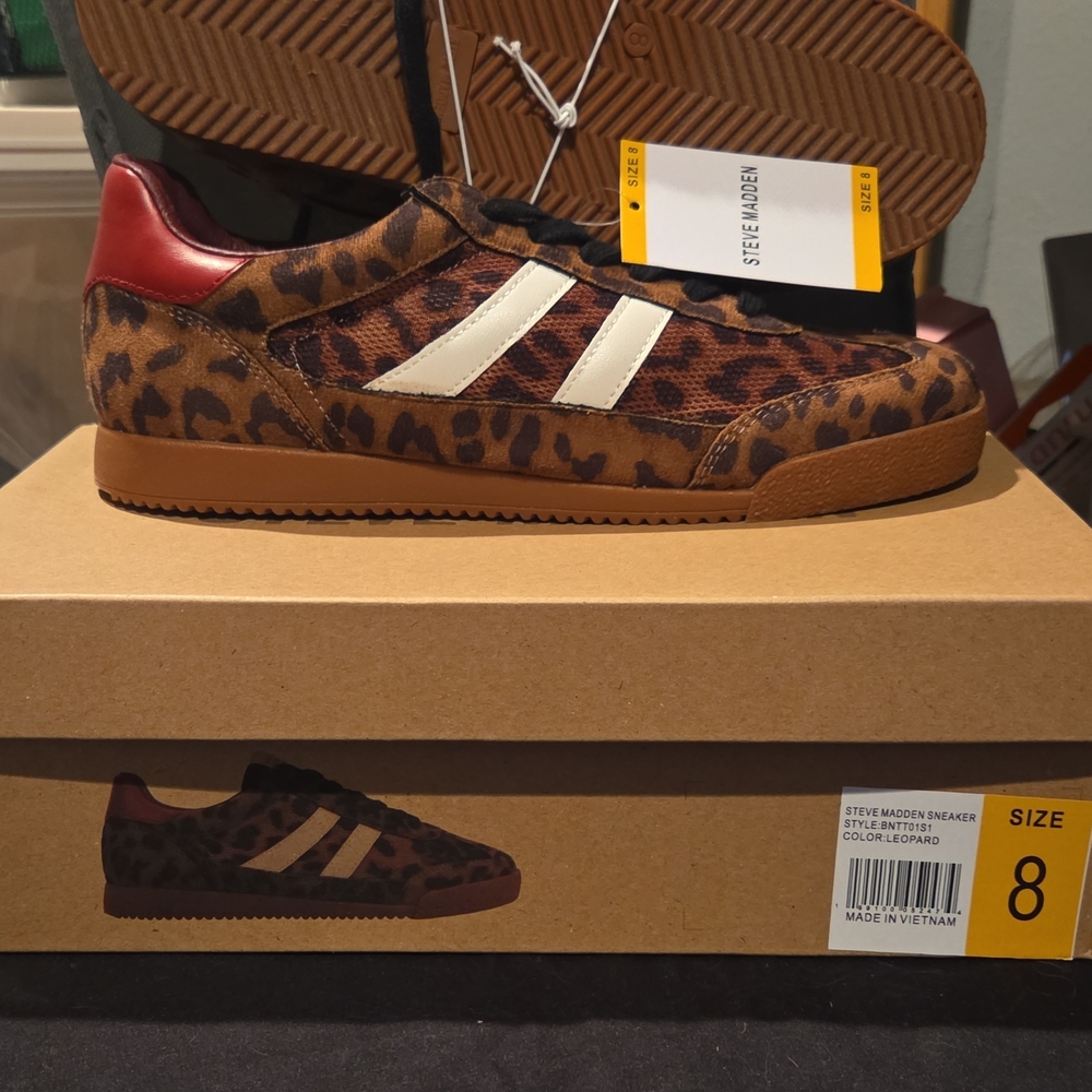 Steve Madden Men's Brown and Red Leopard Sneakers